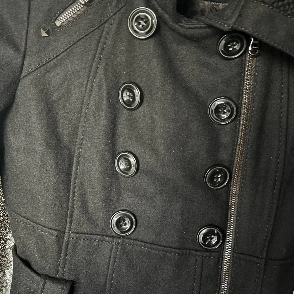 Guess Black Double-Breasted Trench Coat - Picture 6 of 6